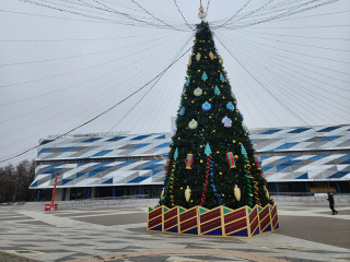 Красногорск сияет огнями: город готовится к Новому году