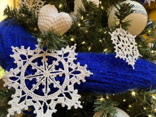 Праздничная ярмарка и флешмоб с Дедом Морозом: афиша новогоднего праздника в парках Подмосковья