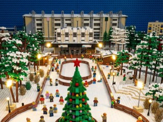 Новый ИИ-тренд объединил Московскую область: как выглядят города из лего и бисера — листайте фото