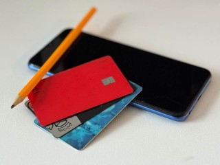 Лишние карты заставят уничтожить? Мигрантов ждут новые ограничения