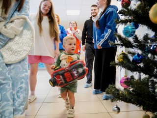 Дед Мороз и Снегурочка навестили маленьких пациентов шатурской больницы