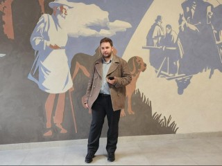 Стены школ Подмосковья превратят в галерею: по каким культурным кодам идет роспись и каких мастеров привлекли