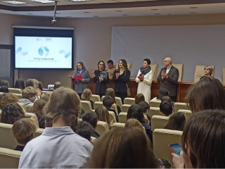 Школьники Подмосковья примеряли будущие профессии: мастер-классы показали, чему реально можно научиться