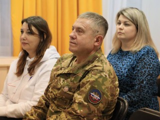 Ветеран СВО рассказал молодежи о своем боевом опыте и службе на передовой