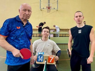 В Можайске битва поколений развернулась за теннисным столом