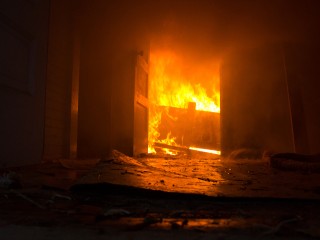 «Денег нет»: мукбанг-блогер сожгла съемную квартиру в Мытищах и отказалась платить