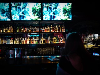 «Полосы зебры» для печени: какой лайфхак поможет сократить вред от алкоголя в праздники