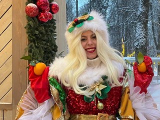 В Звенигороде установили новогоднюю елку и готовятся к зимним праздникам