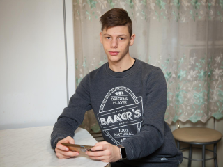 Новый формат поддержки для детей-сирот: как получить жилье с 18 лет и сразу оформить в собственность