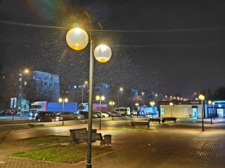 Мощный снегопад обрушился на подмосковный Серпухов вечером 9 декабря