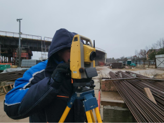 Новый этап строительства путепровода в Опалихе: работы ведутся круглосуточно