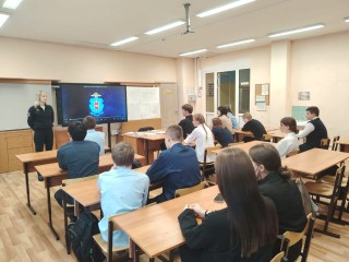 Кикотя ждет: школьников Ступина пригласили в Московский университет МВД