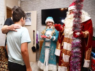 «Чтобы каждый ребенок поверил в чудо»: пять желаний исполнились благодаря акции «Елка желаний»