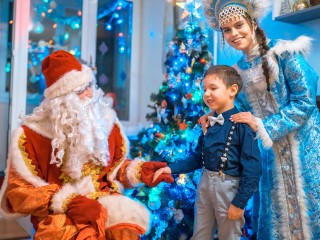 Дед Мороз на час: сколько стоит и почему о новогоднем шоу стоит позаботиться заранее