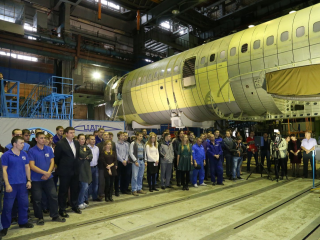 Путин наградил коллектив ЦАГИ орденом Александра Невского