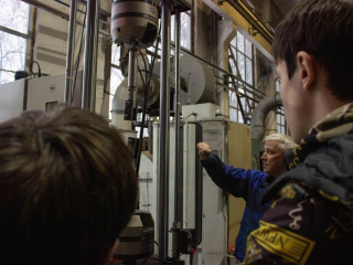 Студенты из колледжа «Коломна» шагнули в мир роботов: где они увидели производство и узнали про стажировки