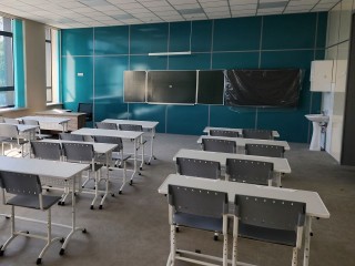 Эвакуация через окно в Успенской школе: педагог спас детей во время нападения подростка