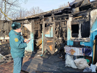 Из искры вспыхнет пламя: как неисправная проводка лишила зарайцев дома