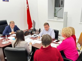 Одна жалоба — и ремонт ускорился: какие проблемы жителей Подмосковья взяты на контроль в минЖКХ