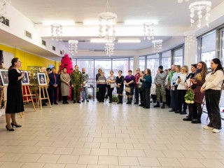 В День Героев Отечества открылась выставка о семьях лобненских бойцов СВО