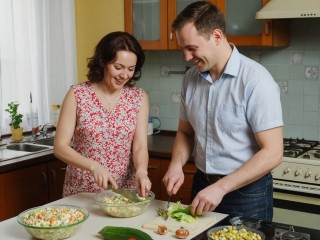 Как накрывали стол в СССР: главные блюда, без которых не обходился ни один Новый год