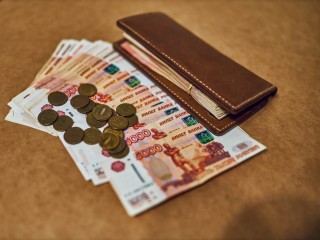 Дорогие деньги сохранятся: почему восстановление экономики замедлится