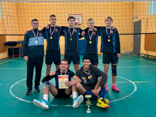 День рождения Зарайского педагогического колледжа отметили волейбольным матчем