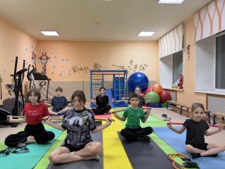 От спазмов к правильной осанке: как курс из нескольких занятий в Развилке может изменить здоровье ребенка