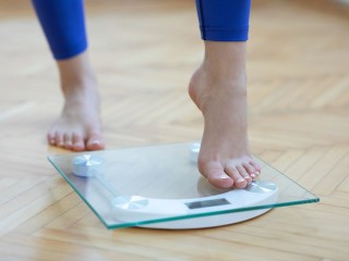 Ученые нашли неожиданный метод защиты от ожирения: без диет и спорта