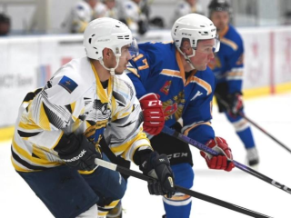 Лед, эмоции и командный дух: в Сергиевом Посаде закончился ежегодный хоккейный турнир спасателей