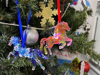 Частичка души в игрушке: как прошел творческий мастер-класс для люберецких пенсионеров