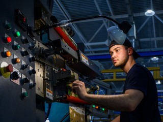 Лучшие кадры страны и господдержка: в чем еще секрет успеха роста экономики Подмосковья