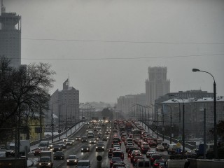 Ночной гололед-убийца: водителей Московского региона попросили не садиться за руль