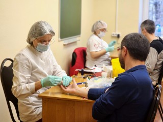 Реутов завершает год рекордом: сотрудники «НПО машиностроения» сдали 227 литров крови