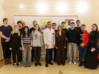 Целевое обучение и экскурсии: как Домодедовская больница ищет себе новое поколение врачей