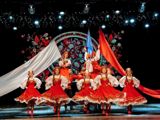 Народными танцами отметили 25-летие воскресенского ансамбля в ДК «Юбилейный»