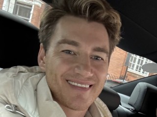 «Не представляла, что станет моей женой»: Воробьев — о первой встрече и песне для Гарифуллиной