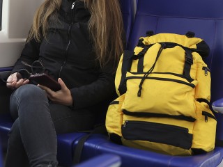 Пассажирка электрички в Солнечногорске «превратила» попутчицу в обезьяну