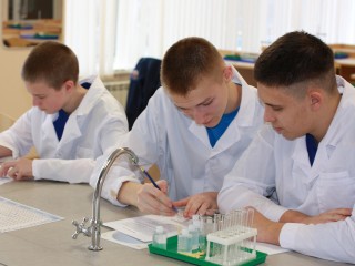 От БПЛА до ИИ: кадеты школы Покрышкина во Фрязина провели выходные, пилотируя дроны и обсуждая искусственный интеллект