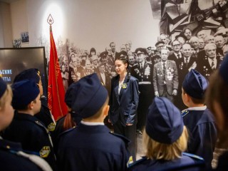 Примеры мужества и храбрости: о чем росгвардейцы рассказали кадетам в музее Подольских курсантов