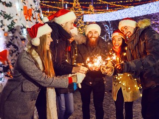 Как весело и интересно провести новогодние каникулы: 70+ лучших идей