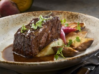 Говядина по-грузински на топленом масле: как приготовить сочное мясо в собственном соку