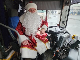 «Магический экспресс»: школьники из Люберец совершили поездку на «Новогоднем автобусе»