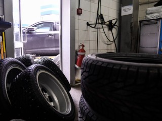 Защита интересов жителей: итоги года борьбы с нелегальными шиномонтажами в Подмосковье