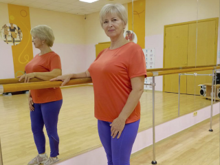 Физкультура в бассейне и шаги к жизни: инструктор из Зарайска стала лауреатом губернаторской премии