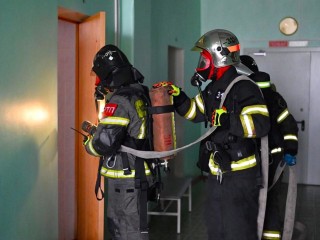 Пожар не пройдет: подмосковные спасатели справились с тушением 42 возгораний 14 декабря