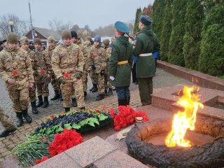 В Серпухове волонтеры отдали дань уважения павшим в битве под Москвой