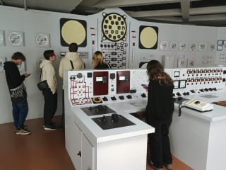 Школьники из Наро-Фоминска изучили историю атомной отрасли на ВДНХ