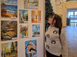 Волшебство начинается: жителей округа пригласили на выставку картин о зиме в Лотошинском крае