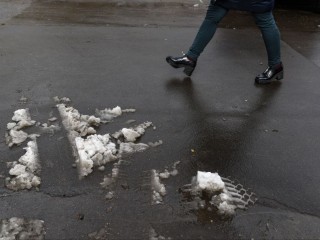 Коньки можно отложить? Почему ледяной дождь не превратил Подмосковье в каток — ответ синоптика